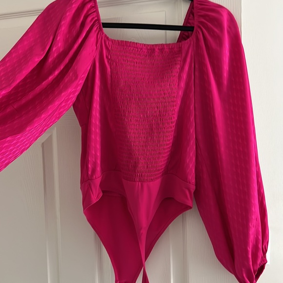 Express - Picture 4 of 4